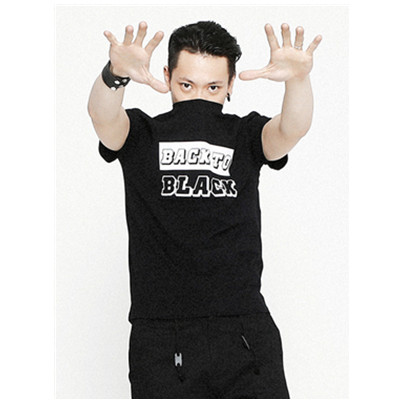 黑暗系！F.L.Y.D slogan印花短袖T恤