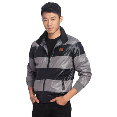 足球系列！XTEP特步足球系列男式双层夹克987129120191