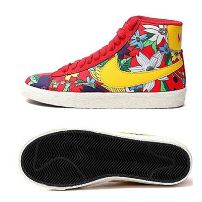 限时抢购！NIKE BLAZER 印花款女版休闲鞋725084-601