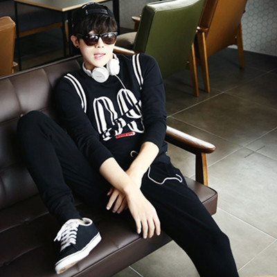 穿着有型！AMH修身时尚拼接印花长袖卫衣NS5032