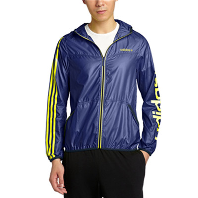 活力配色！阿迪达斯运动生活LOGO WB男式夹克