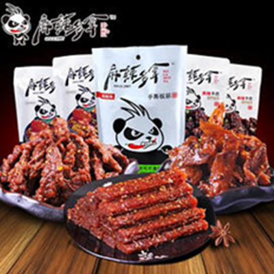 麻辣劲爽！麻辣多拿 经典辣条多口味零食组合礼包