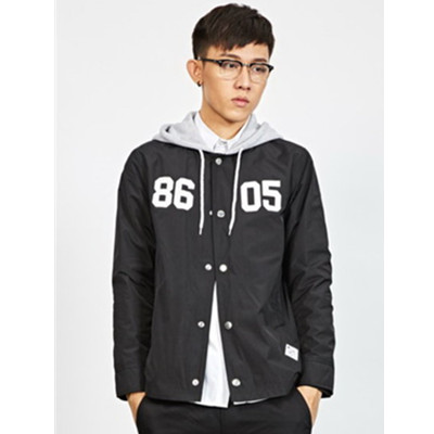 简约百搭！Preppy Elite数字印花连帽外套