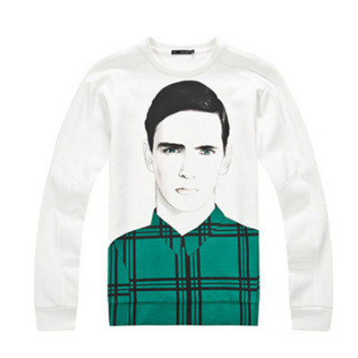 年货节好价！太平鸟套头衫白色人物印花卫衣B2BF44509