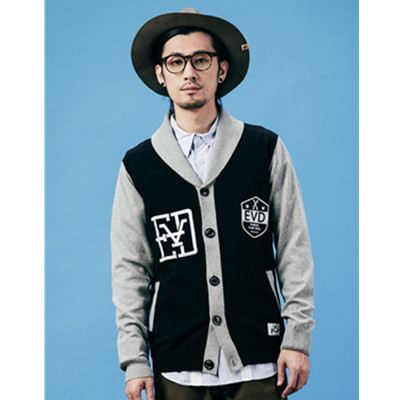 潮服好价！EVD刺绣LOGO针织开衫