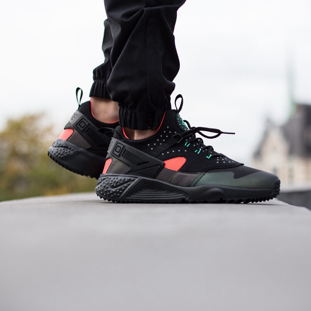 仅剩42.5！NIKE AIR HUARACHE UTILITY Premium