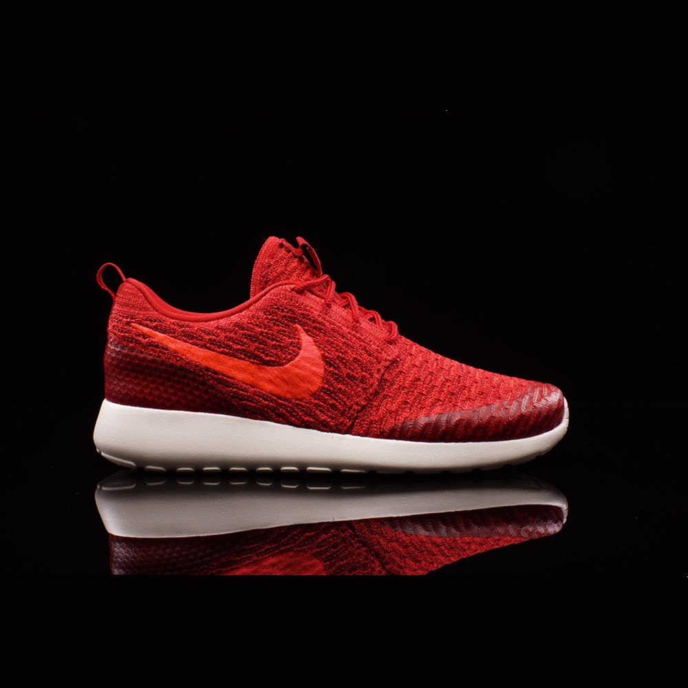 女王节佳选！NIKE ROSHE ONE FLYKNIT