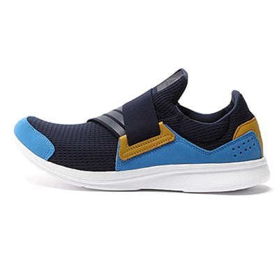 大码特价！阿迪达斯男子PE系列跑步鞋S82973