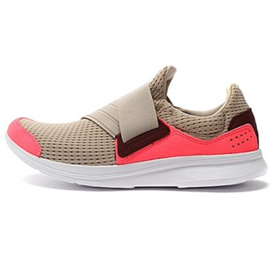 运动休闲！阿迪达斯女子PE系列跑步鞋S82977