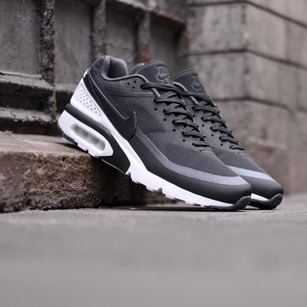 断码！！NIKE AIR MAX BW ULTRA