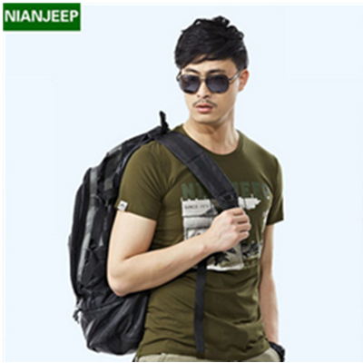 明星代言！吉普盾圆领短袖T恤