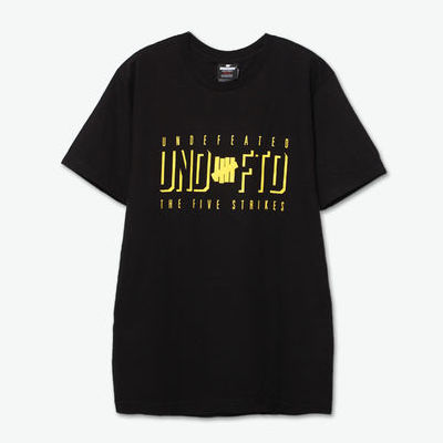 Undefeated 立体字母印花T恤