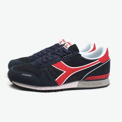 新低舒适！Diadora TITAN II运动鞋（双色鞋带）