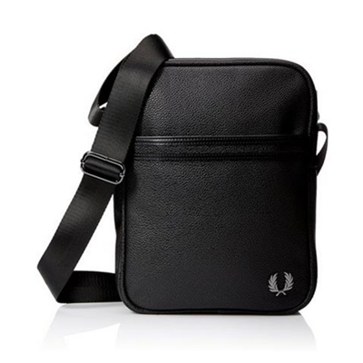 经典有型！Fred Perry Scotch Grain 斜挎包