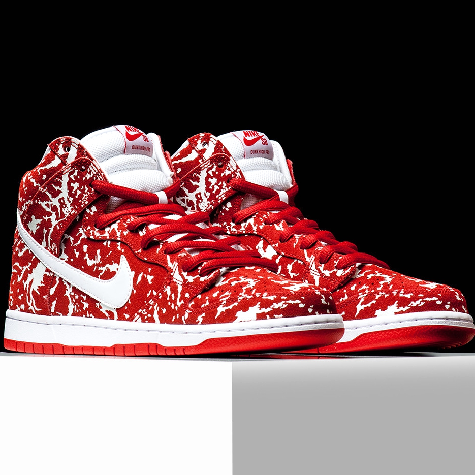 经典造型！Nike Dunk High Premium SB