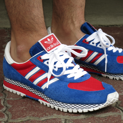 历史新低！adidas Originals 阿迪达斯三叶草跑鞋NIGO