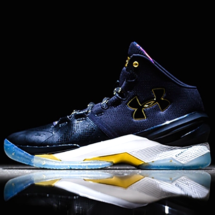 致敬升級！UA Curry Two LE