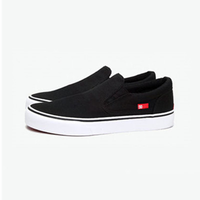 好价百搭！DC TRASE SLIP-ON T 脚蹬帆布滑板鞋