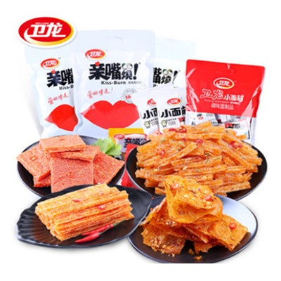 酥脆香口！卫龙零食品大礼包1050g