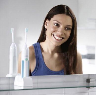 动态刷牙！飞利浦 Sonicare Essence HX5611 声波电动牙刷