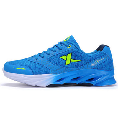 蓄能减震！特步男子轻便跑步鞋984219119595