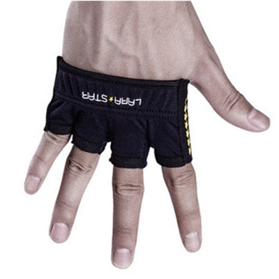 防滑耐用！劳拉之星四指健身手套LS0718