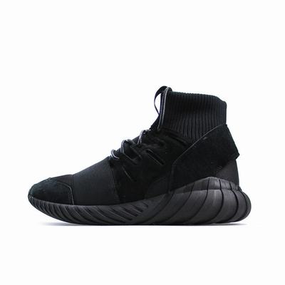 黑武士！Adidas Tubular Doom 情侶運(yùn)動(dòng)鞋