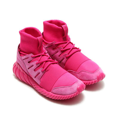 騷氣十足！Adidas Tubular Doom情侶跑鞋