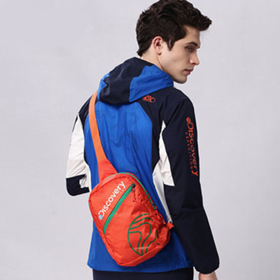 超轻便携！Discovery男女斜挎超轻旅游休闲单肩包DEBE80112