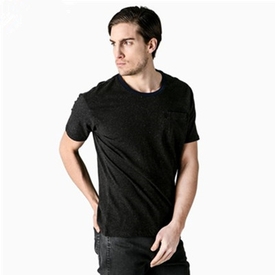 成熟稳重！李维斯深灰色圆领短袖T恤22356-0001