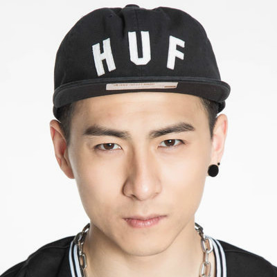 好价速来！HUF 大字母logo棒球帽