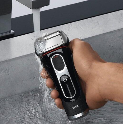 全身水洗！博朗 干湿两用自带清洁中心剃须刀5090cc SP