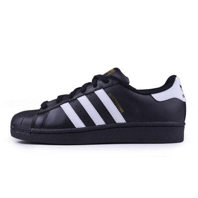 白尾黑標！Adidas Superstar 女子休閑板鞋