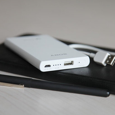 全网好价！索尼CP-V6移动电源6100毫安