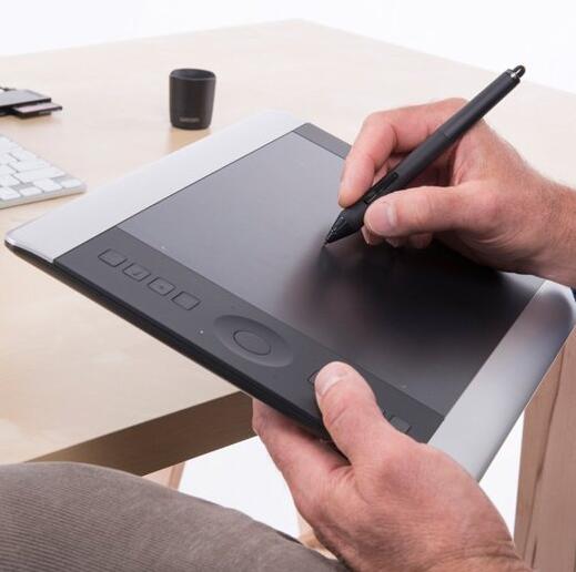 银色限量版！Wacom和冠PTH-651/S0-F数位板