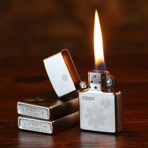 手感出众！Zippo 芝宝 打火机经典铬缎纱 205