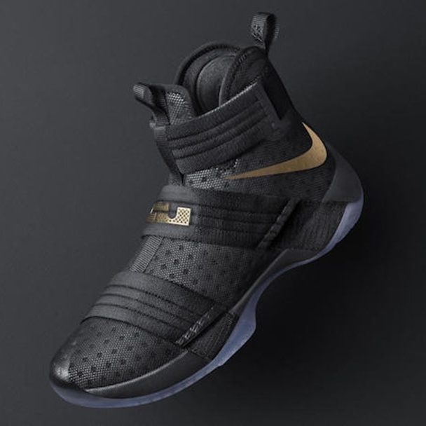 黑金可供定制!Nike Zoom LeBron Soldier 10 iD