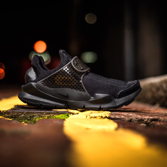 束带设计!Nike Sock Dart