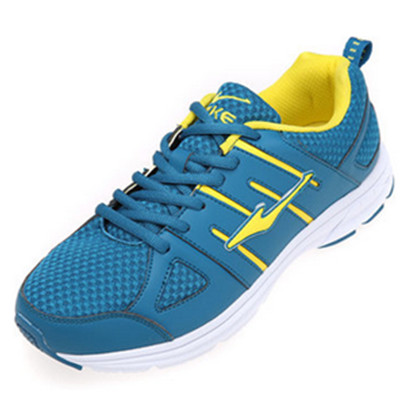 轻便透气！鸿星尔克网面跑步鞋11114303340