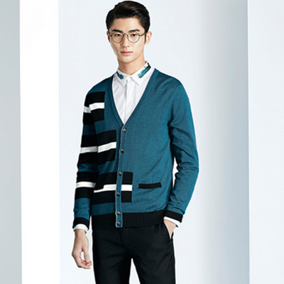 休闲百搭！GXG时尚修身针织衫长袖V领开襟毛衫#53230013