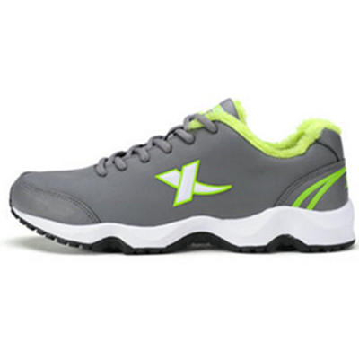 保暖舒适！特步男式秋冬加厚跑步鞋986419379509