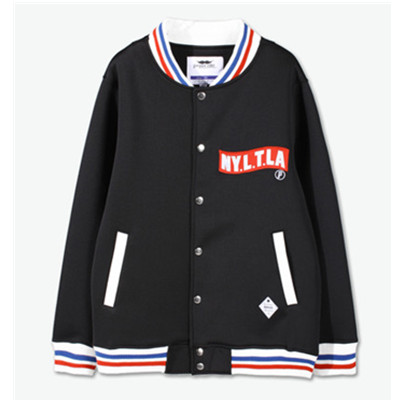 经典有型！Preppy Elite 学院风刺绣棒球夹克