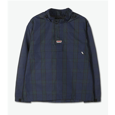 防风保暖！stussy 纯色连帽夹克