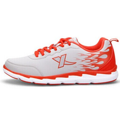 高回头率！特步新款男子秋冬皮面跑步鞋986419329587