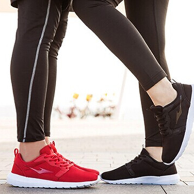 运动休闲！鸿星尔克男子跑步鞋51117102107