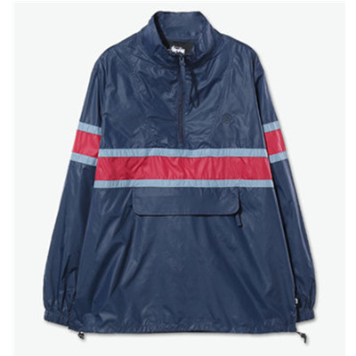 防风有型！Stussy 条纹拼色冲锋衣