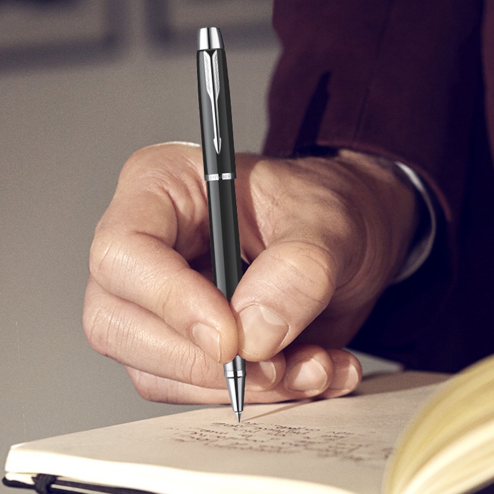 线条流畅！PARKER 派克 IM纯黑丽雅白夹宝珠笔