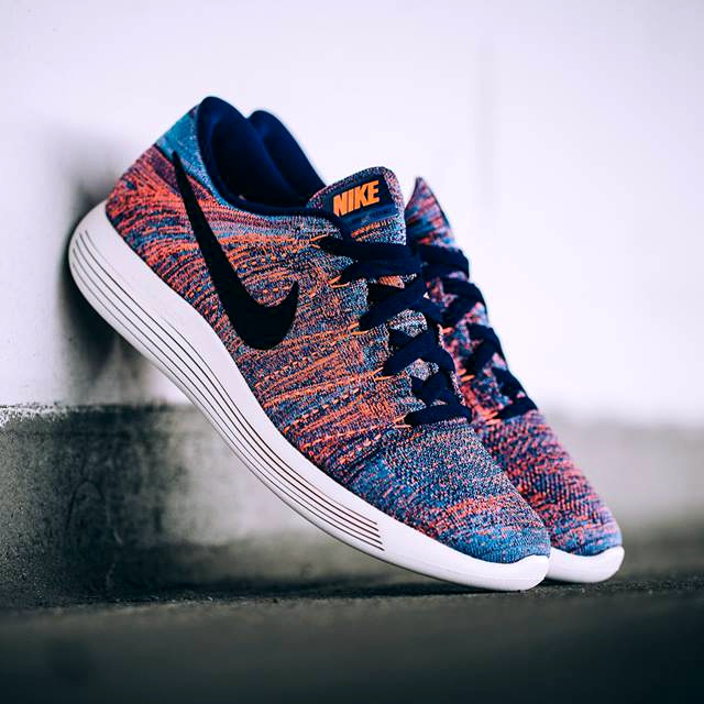 轻松步履！Nike LunarEpic Low Flyknit