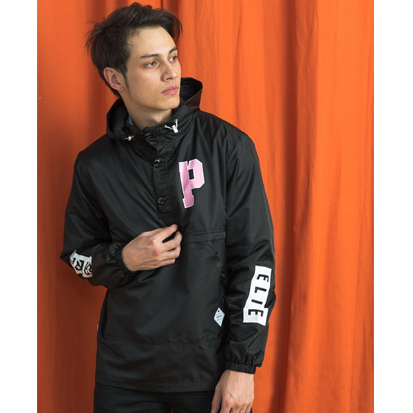 舒适有型！Preppy Elite 印花连帽冲锋衣