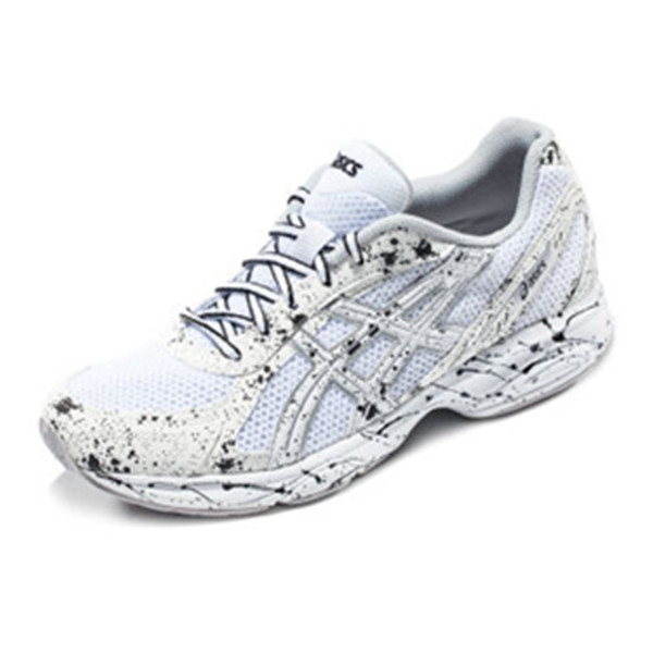 入手好价！ASICS亚瑟士 T20XQ-0001新款男士缓冲跑鞋